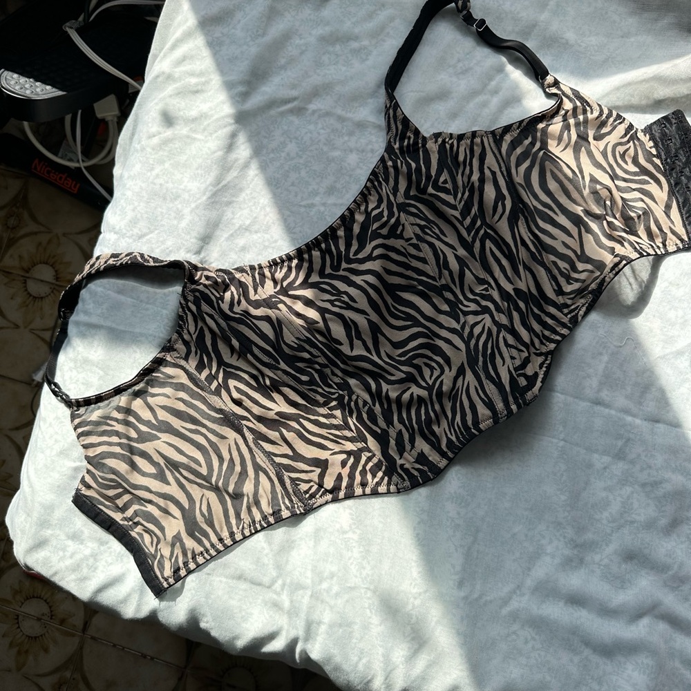 CHANEL Black and White Zebra Print Top